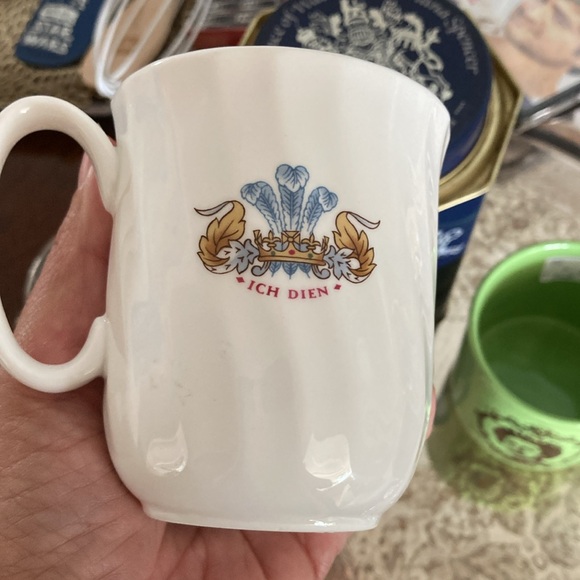 Bone China Princess Di And? 1981 - Picture 3 of 4